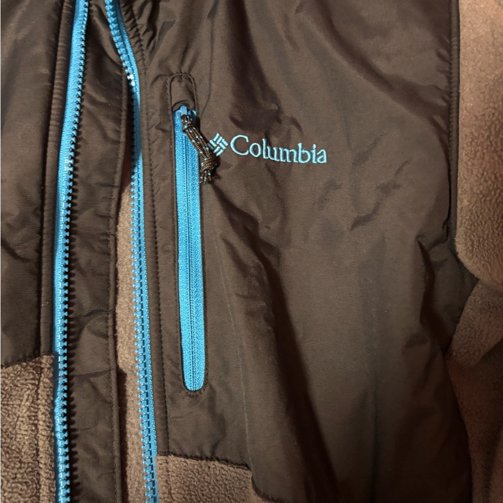 Columbia Boys Black and Gray Performance Jacket with Blue Accents - Picture 3 of 4